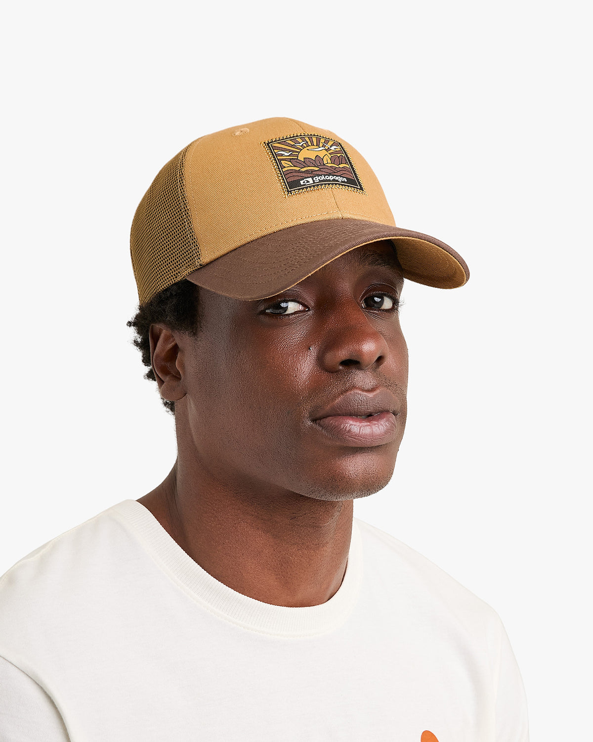 Boné Trucker Camp - Ocre e Marrom