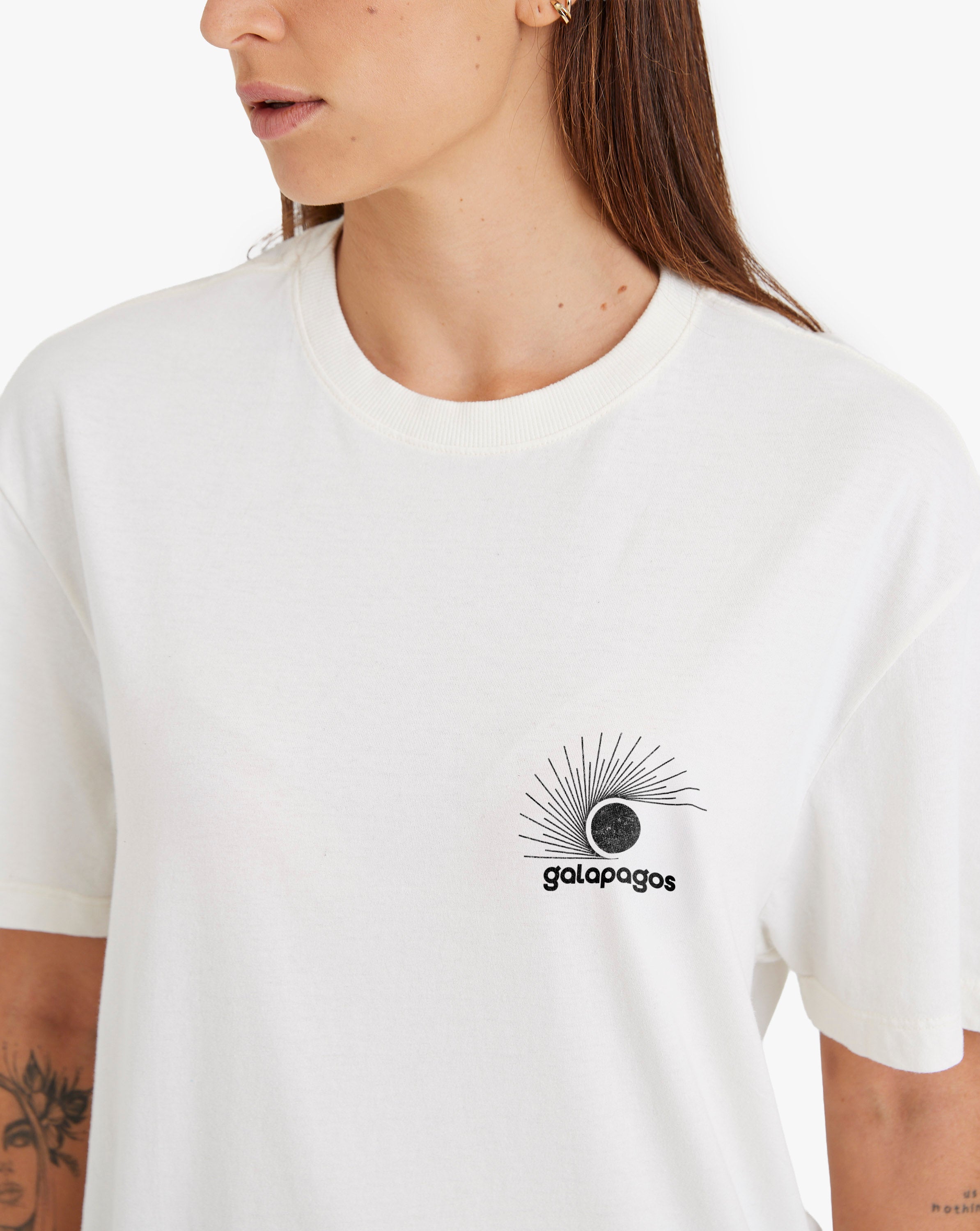 Camiseta Living Outside All Gender - Branca