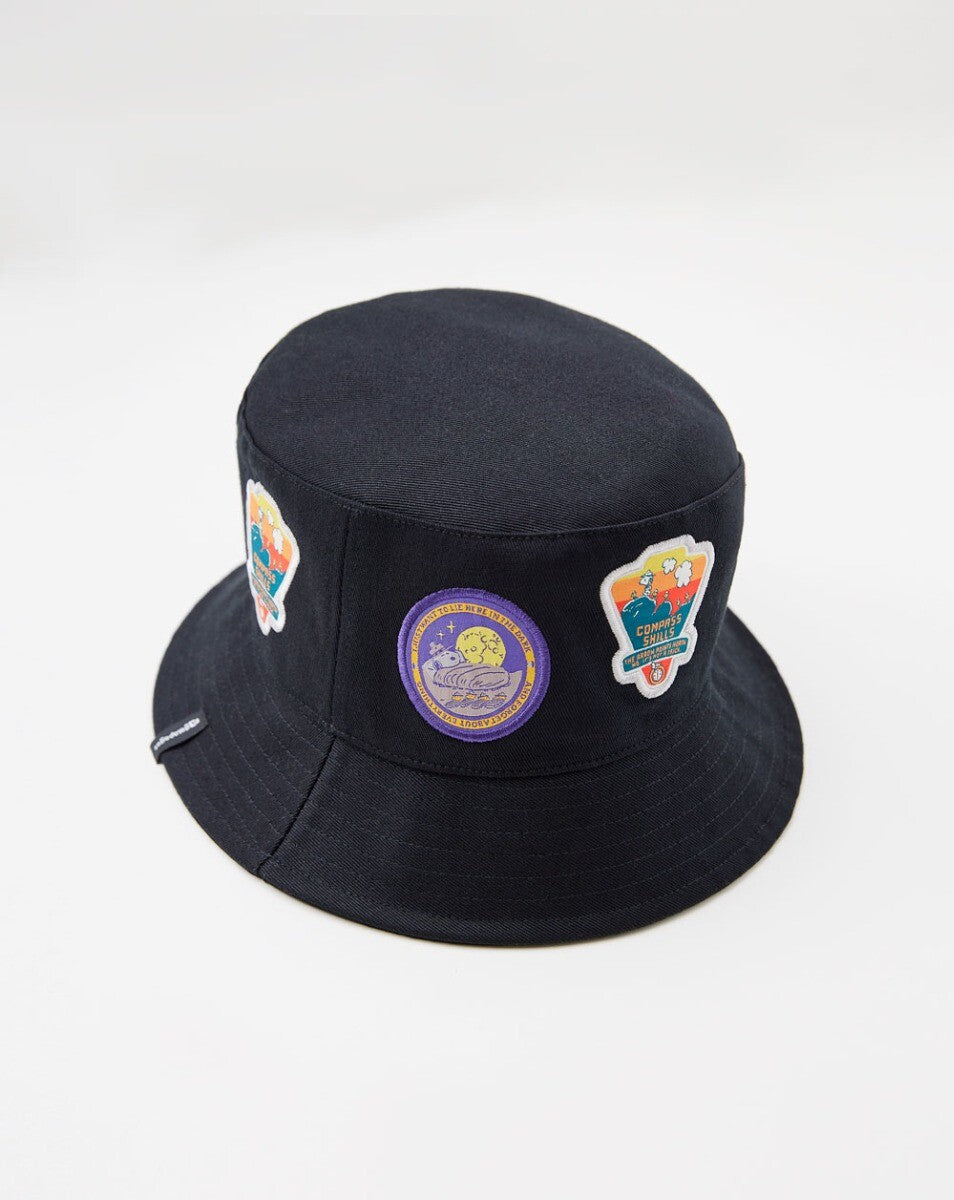 Bucket Snoopy Badges - Preto