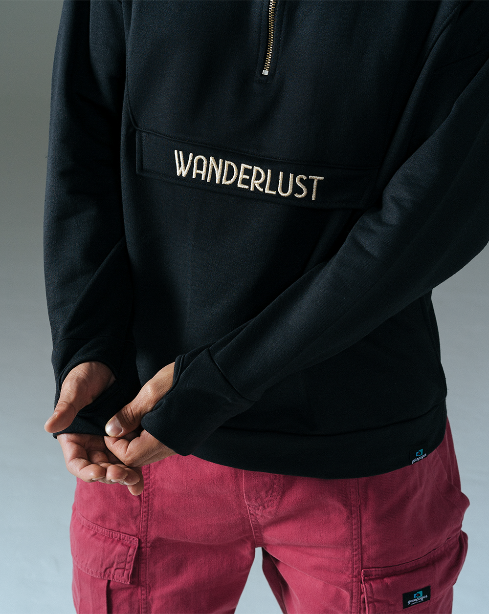Moletom All Gender Wanderlust - Preto