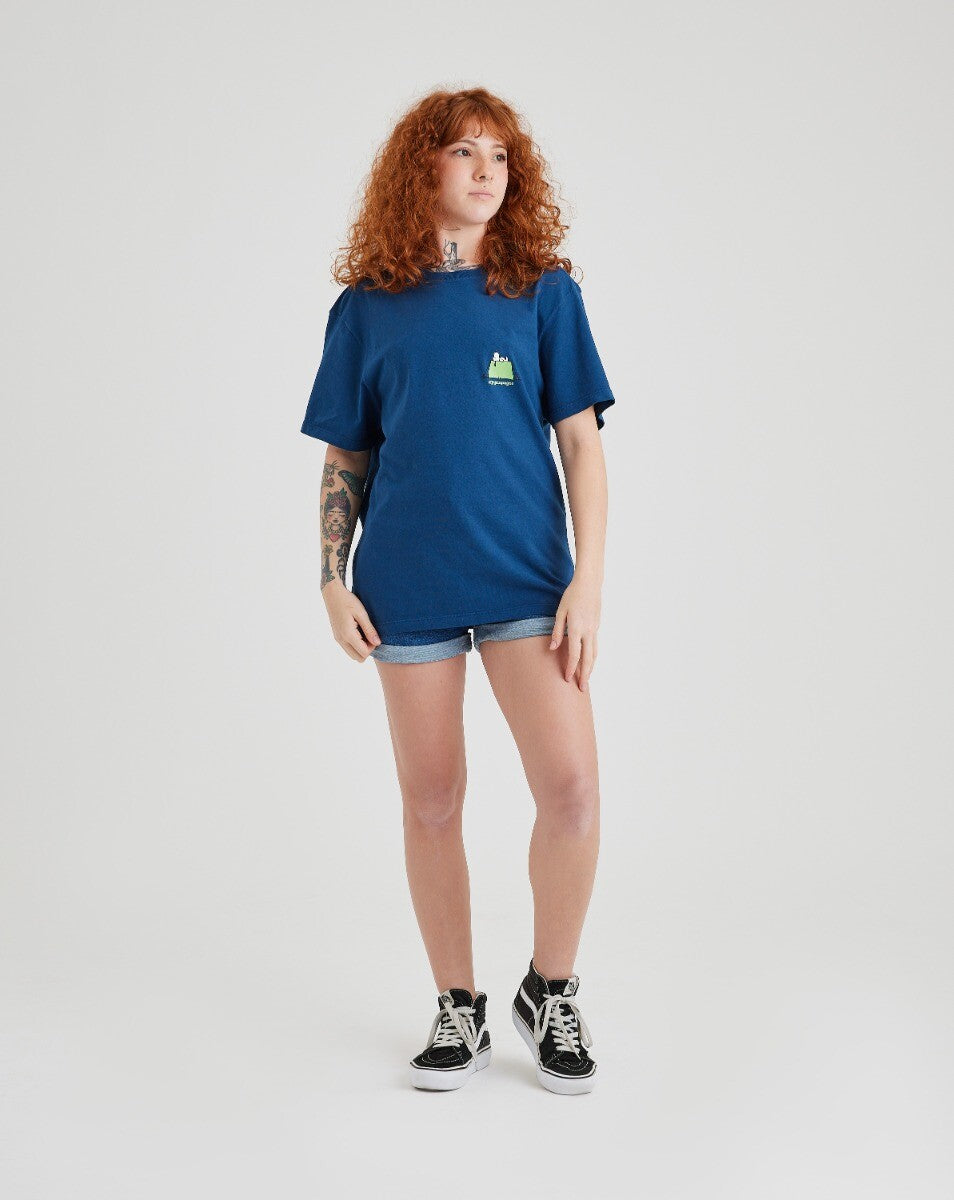 Camiseta Snoopy Nature - Azul Marinho