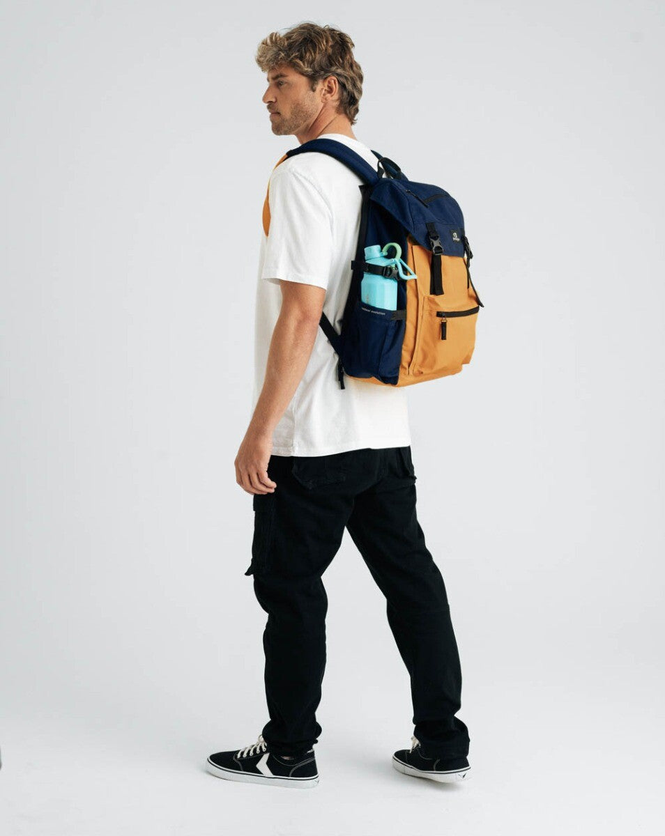 Mochila Pelican 2.0 30L - Amarelo e Azul Marinho