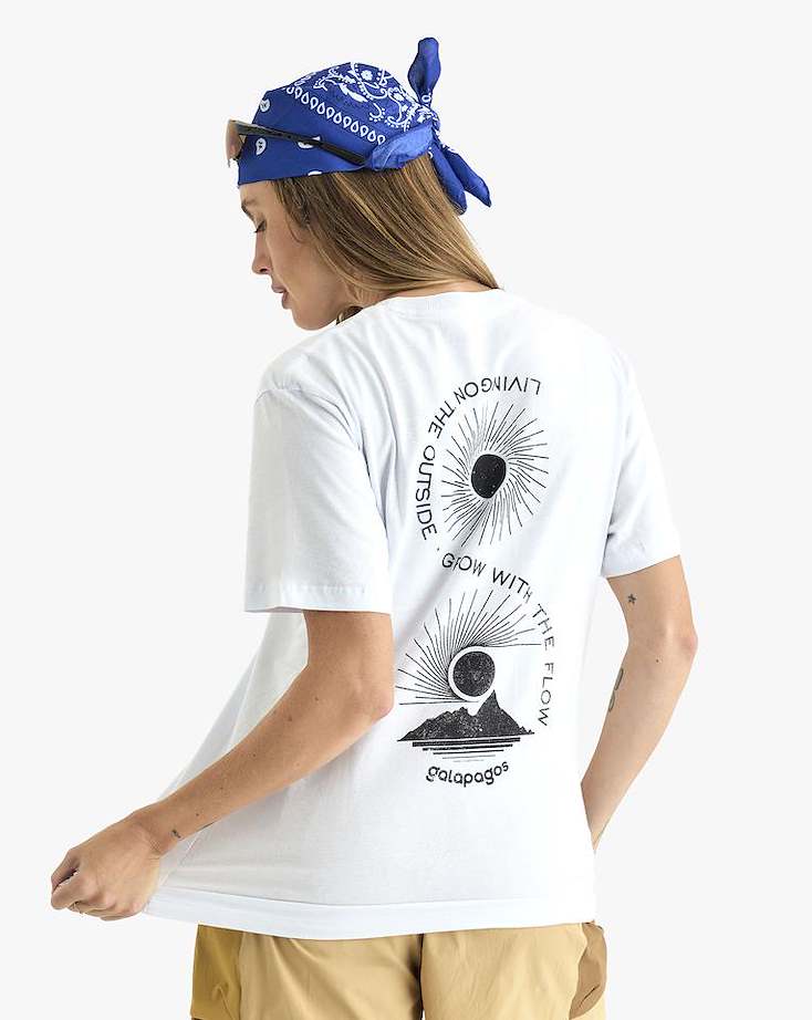 Camiseta Living Outside All Gender - Branca