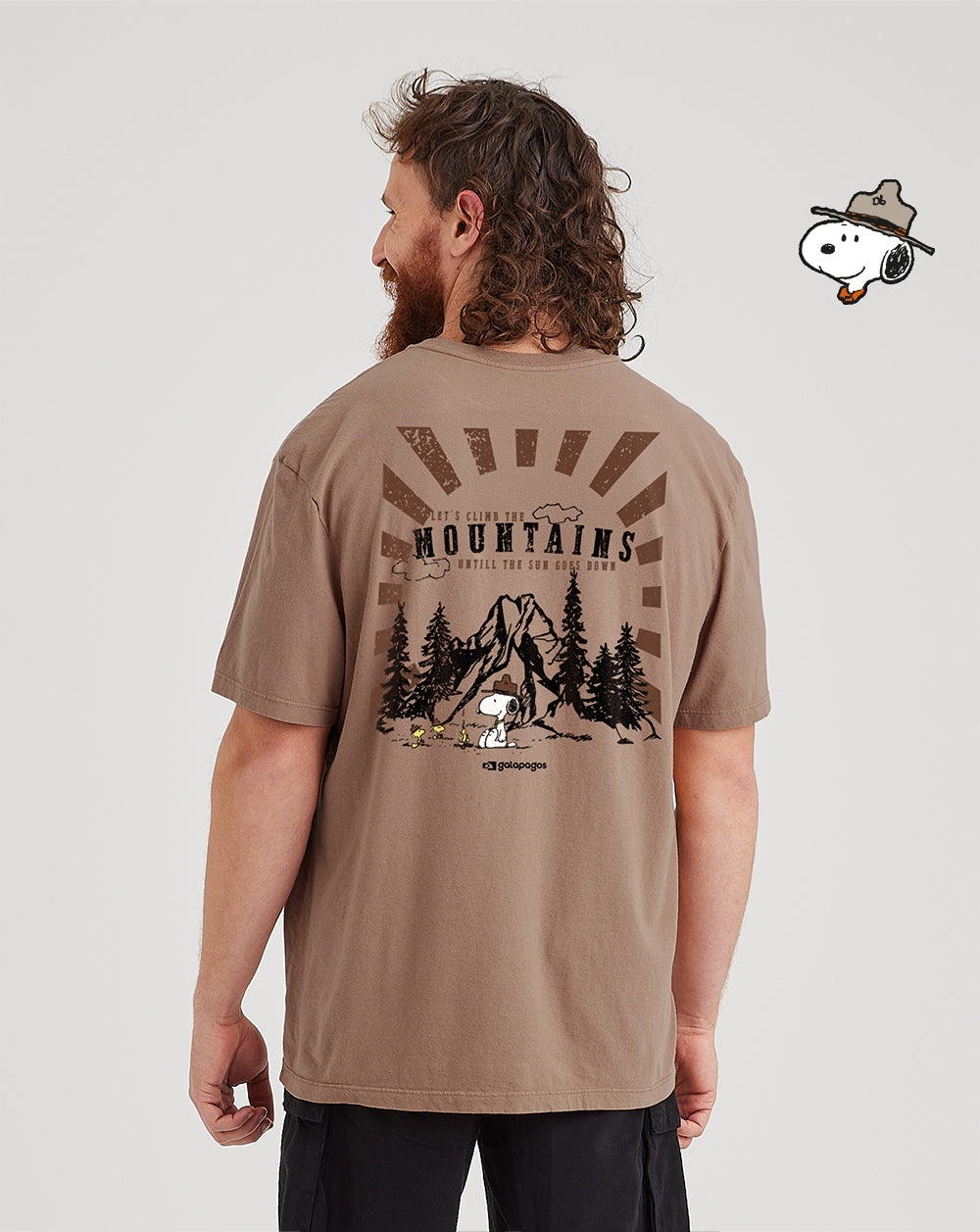 Camiseta Snoopy Mountains - Caqui