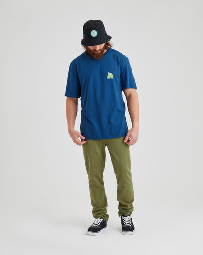 Camiseta Snoopy Nature - Azul Marinho