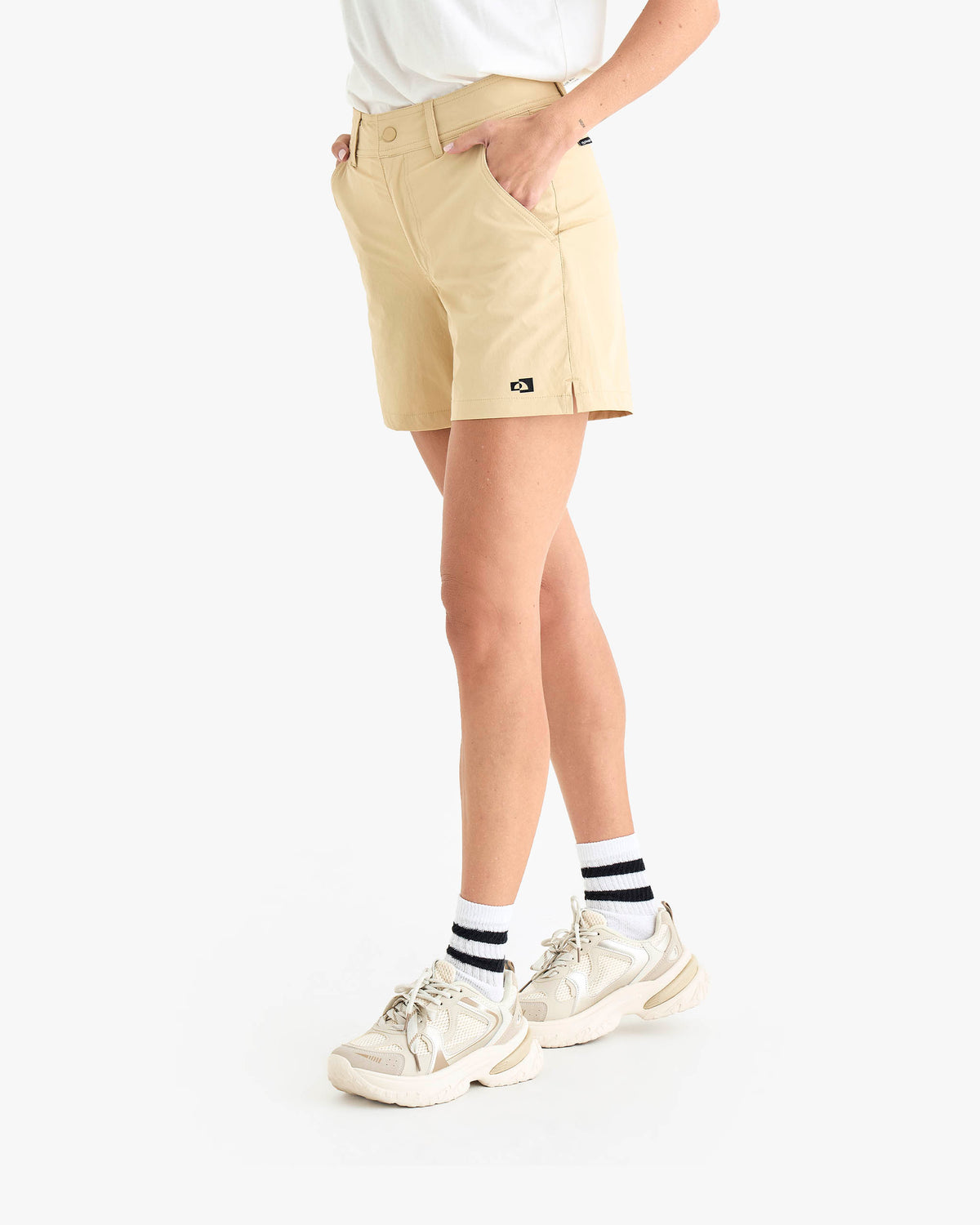 Shorts Finch Feminino - Cáqui