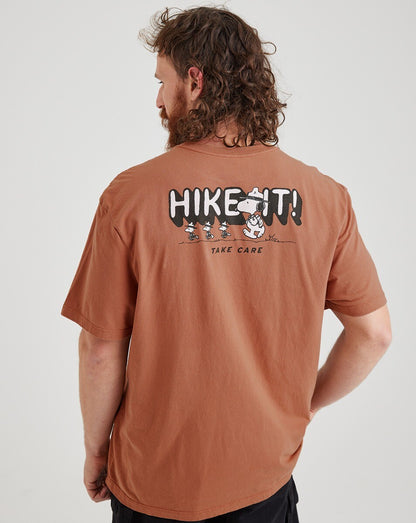 Camiseta Snoopy Hike It - Marrom