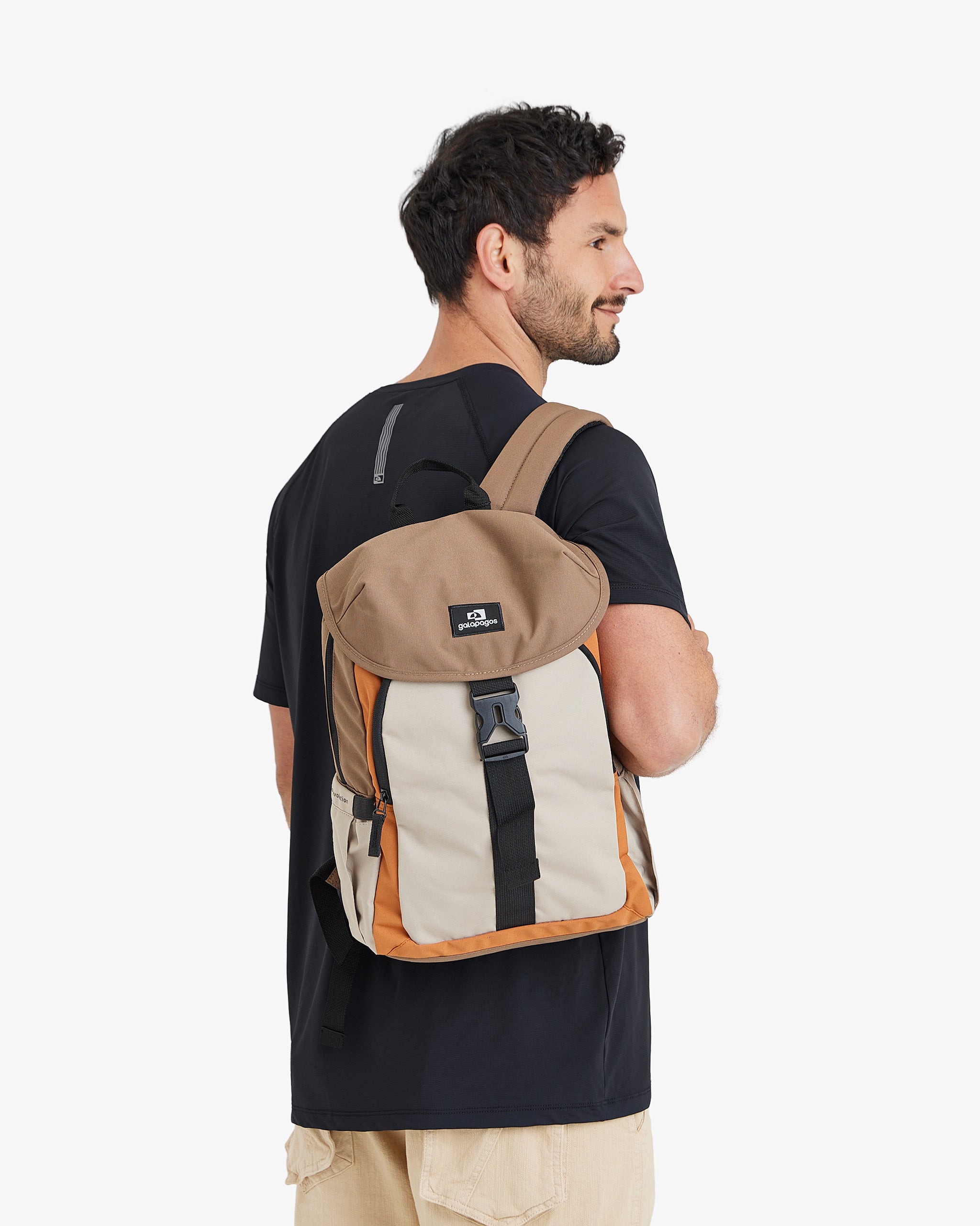 Mochila Gaivota 15L - Marrom, Marinho e Cáqui