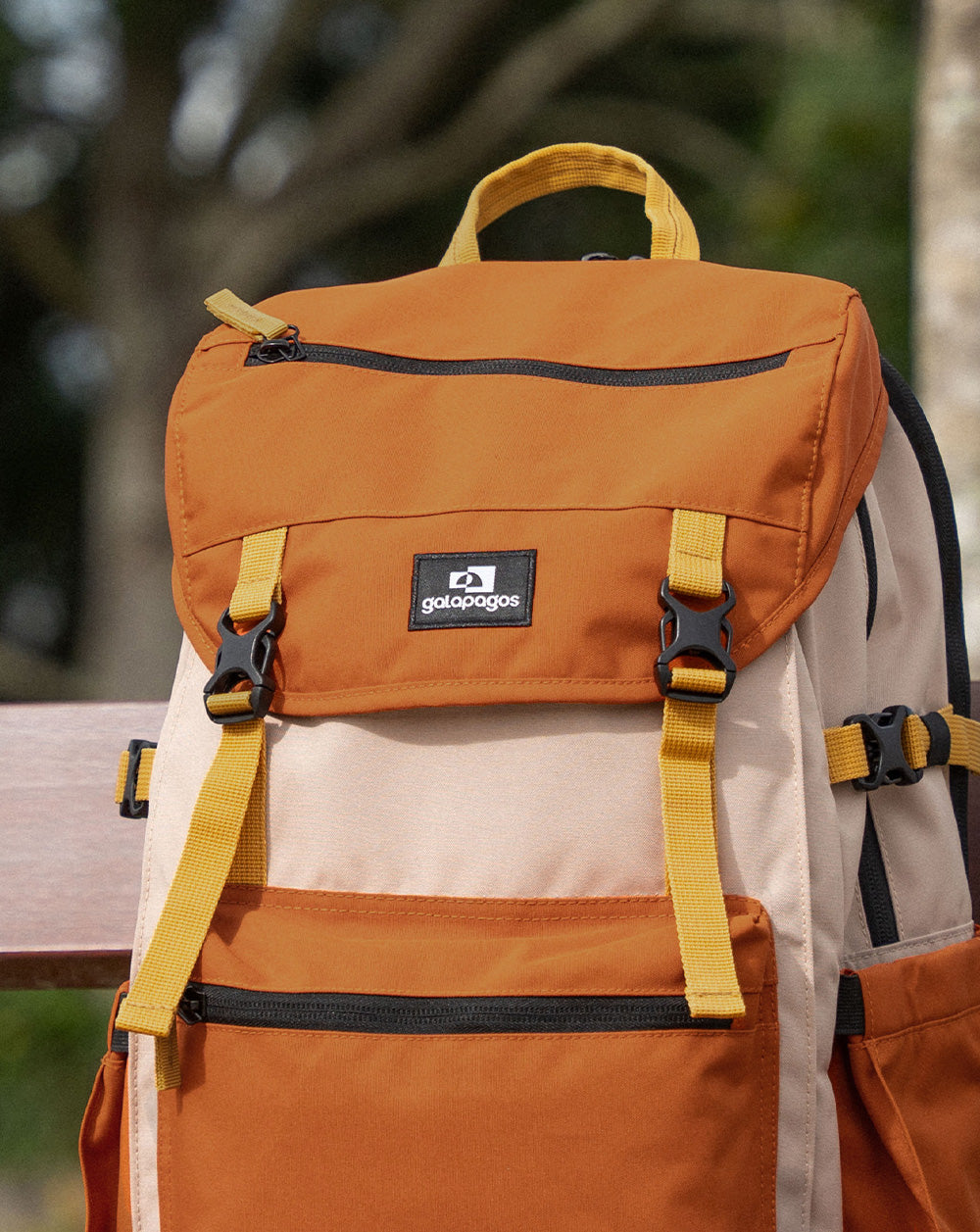 Mochila Pelican 30L - Terracota e Cáqui - Galapagos Outdoor