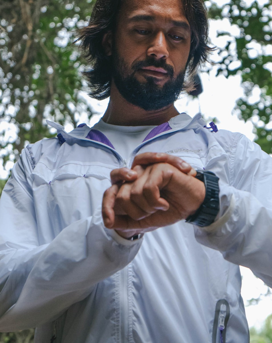 Jaqueta Corta Vento Apex - Branco e Violeta